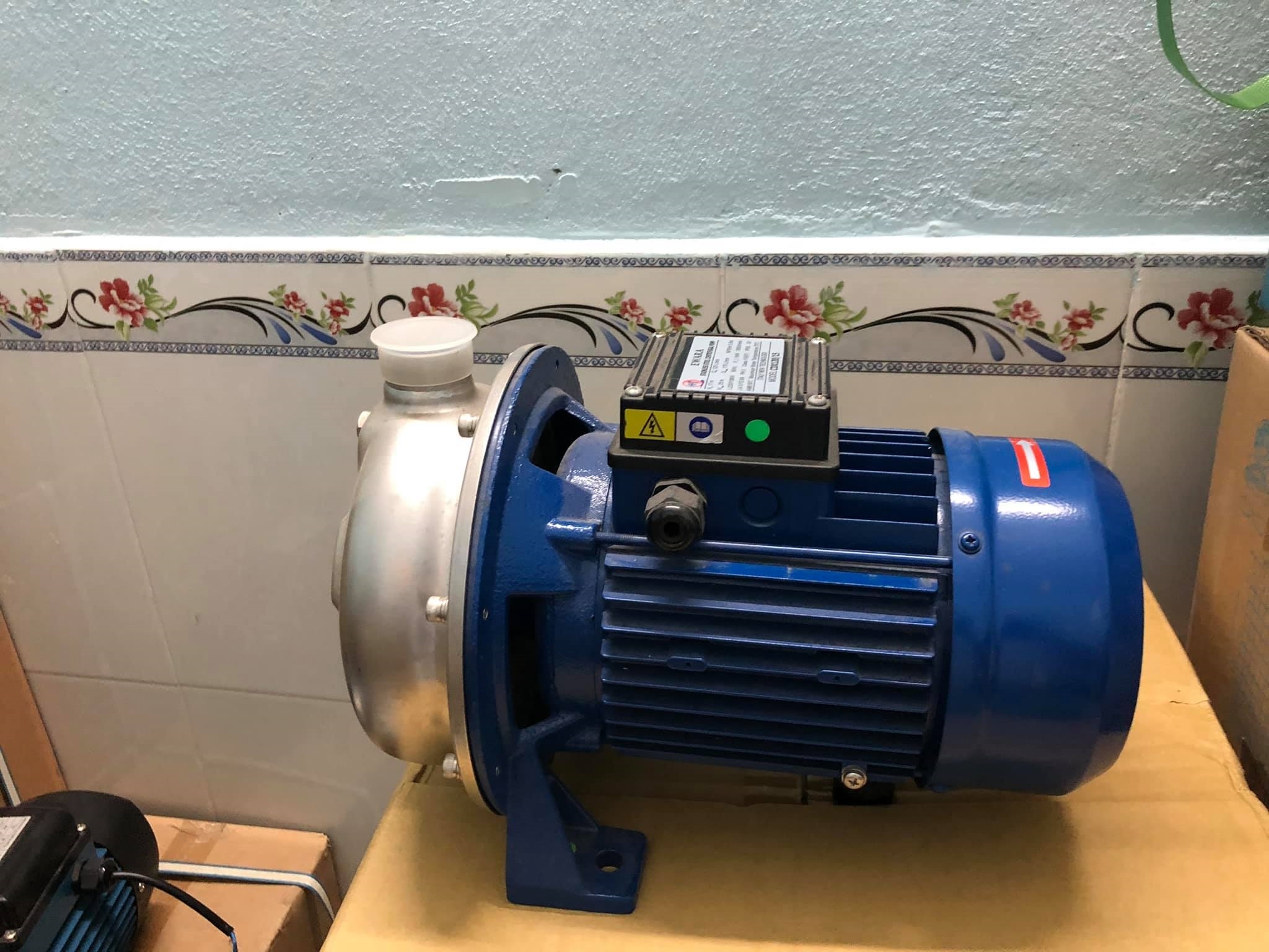 Bơm ly tâm 2 tầng cánh EBARA 2CDX/I 200/30